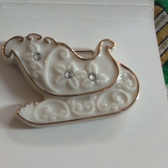 Lenox Vintage holiday Christmas snowman and‎ sled pin set NIP - Picture 4 of 8